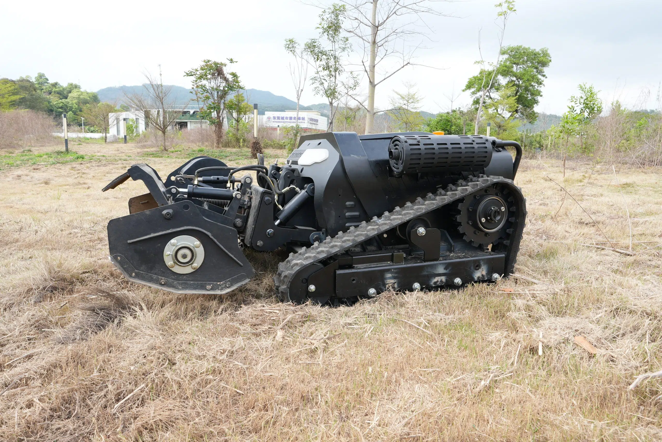 KOHAM KH-XLM8045B Remote Control Lawn Mower